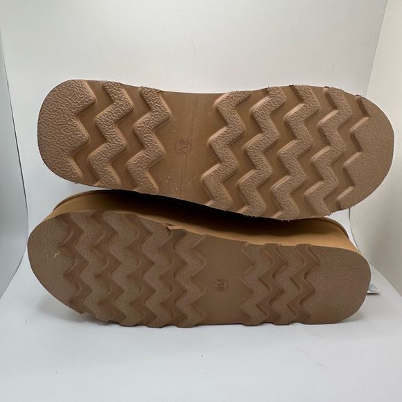 CUSHIONAIRE Women's Genuine Suede pull platform boot +Memory Foam 8 CHESTNUT - Picture 5 of 7